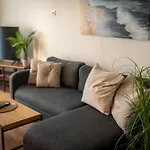Grosszuegiges Neubau-haus Nahe Vw Wolfsburg I 4- 5 Schlafzimmer, Einzelbetten, Perfekt Fuer Monteure, Teams Und Reisegruppen I Parkplatz I Rechnung Mit Mwst