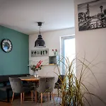 Grosszuegiges Neubau-haus Nahe Vw Wolfsburg I 4- 5 Schlafzimmer, Einzelbetten, Perfekt Fuer Monteure, Teams Und Reisegruppen I Parkplatz I Rechnung Mit Mwst * Calberlah