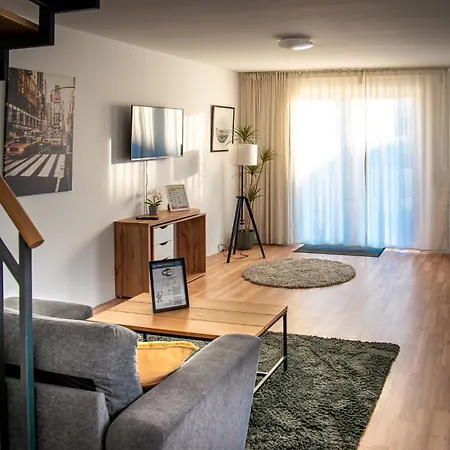 Grosszuegiges Neubau-haus Nahe Vw Wolfsburg I 4- 5 Schlafzimmer, Einzelbetten, Perfekt Fuer Monteure, Teams Und Reisegruppen I Parkplatz I Rechnung Mit Mwst * Calberlah