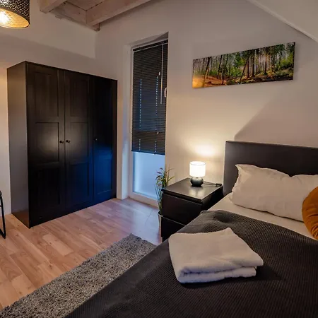 Σπίτι διακοπών Privates Team-haus Nahe Vw Wolfsburg I 4-5 Schlafzimmer, Einzelbetten, Perfekt Fuer Monteure, Teams Und Reisegruppen I Parkplatz I Rechnung Mit Mwst